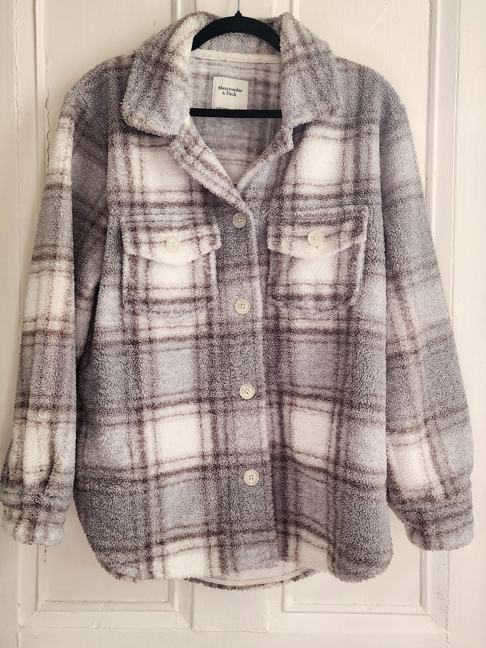Abercrombie & Fitch Plush Plaid Teddy Shacket - Gray & White